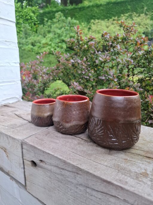 koffiekopjes in keramiek ontworpen voor Moulin Martinrive in Aywaille door Voets Ceramics